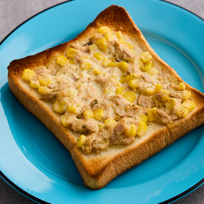 ツナコーンマヨトースト