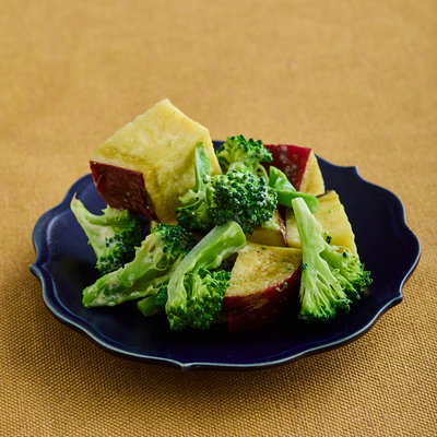 さつまいもとブロッコリーのマヨサラダ