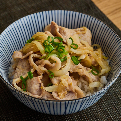 みそ豚丼