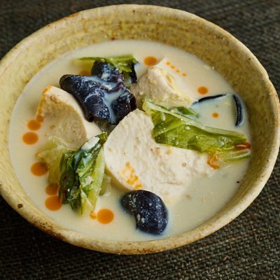 豆腐と白菜のうま辛豆乳スープ