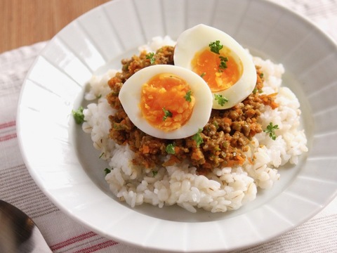 野菜がたっぷり ドライカレー