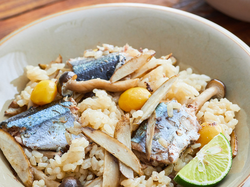 秋刀魚の炊き込みご飯 フライパン セール