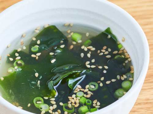 即席わかめスープ by おいしい健康 - 管理栄養士監修のレシピ検索