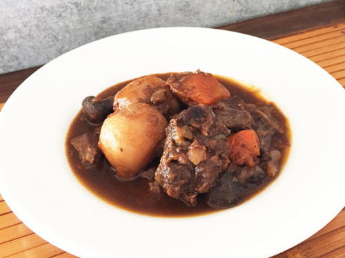 圧力鍋で 新じゃがと牛すね肉のあっさり赤ワイン煮 By おいしい健康 管理栄養士監修のレシピ検索 献立作成 おいしい健康 糖尿病