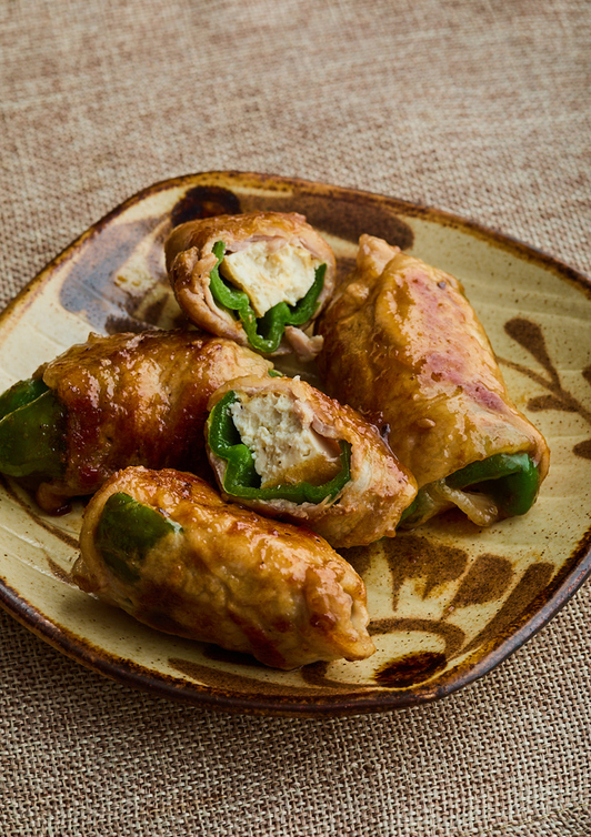 厚揚げとピーマンの肉巻き