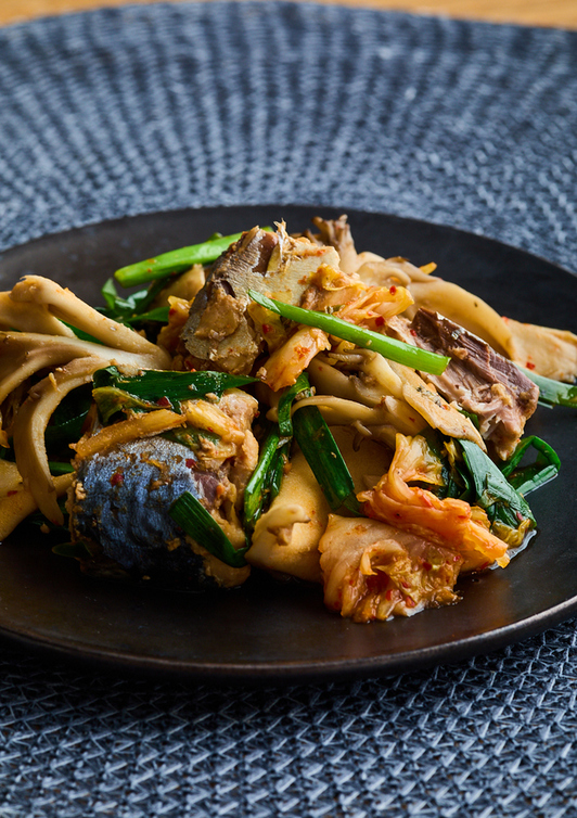 さば缶のキムチ炒め