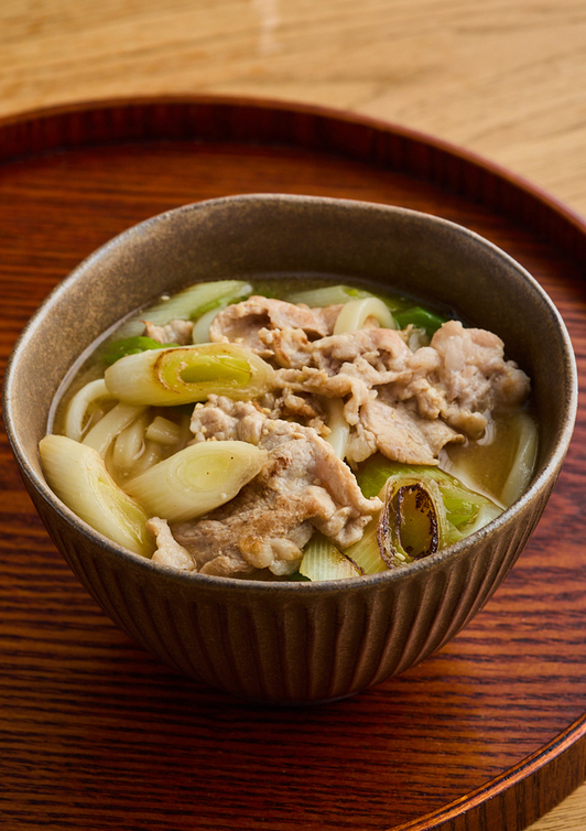 豚肉と焼きねぎのみそ煮込みうどん