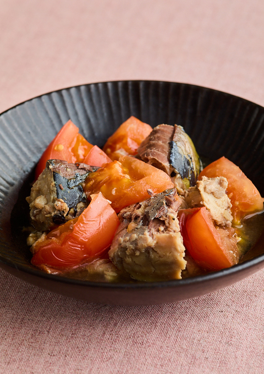 さば缶とトマトのレンジ煮