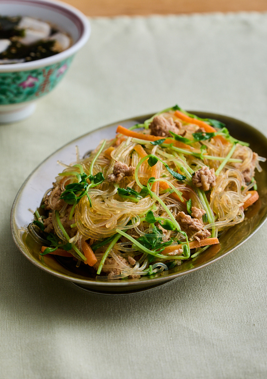 レンジで作る ひき肉と野菜の春雨炒め