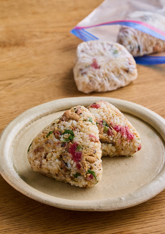 冷凍できる 梅さばおにぎり