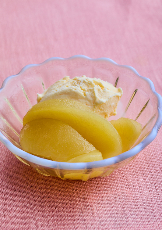 炊飯器で  やわらかりんご煮