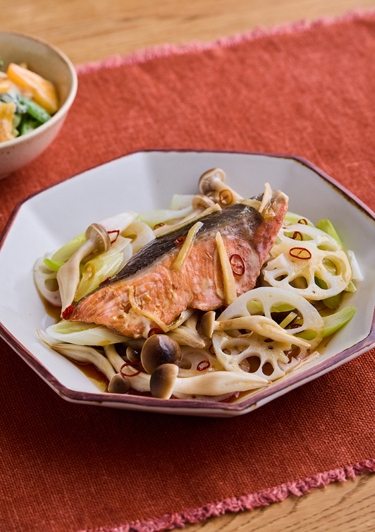 鮭と香味野菜のレンジ蒸し