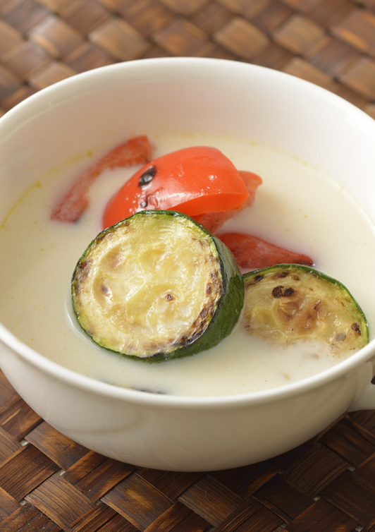 焼き夏野菜の豆乳味噌スープ