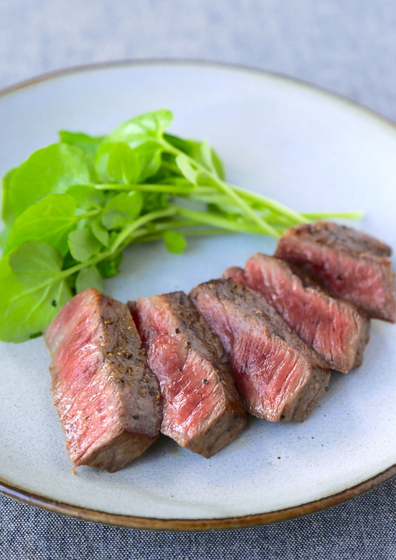 牛肉のステーキ