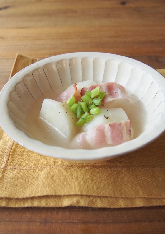 かぶとベーコンのスープ煮