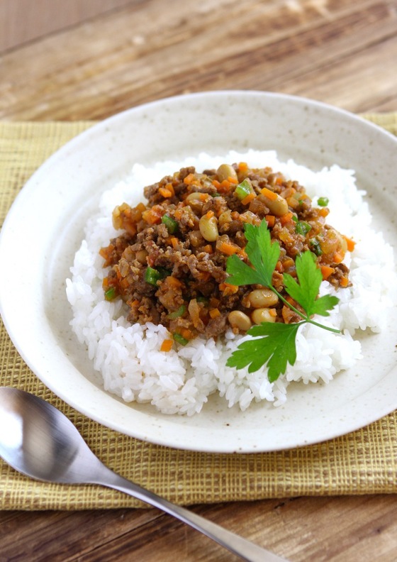 豆入りドライカレー