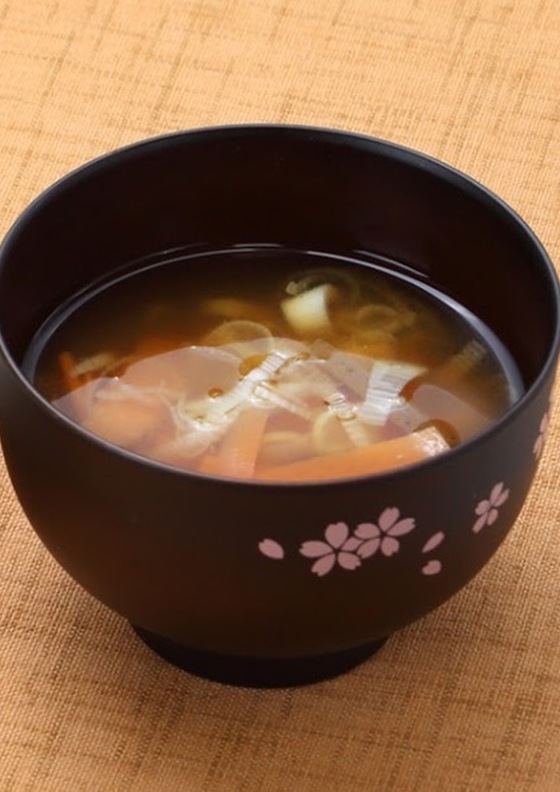 野菜たっぷりお味噌汁