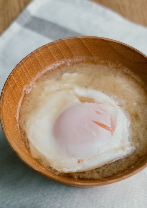 落とし卵のみそ汁