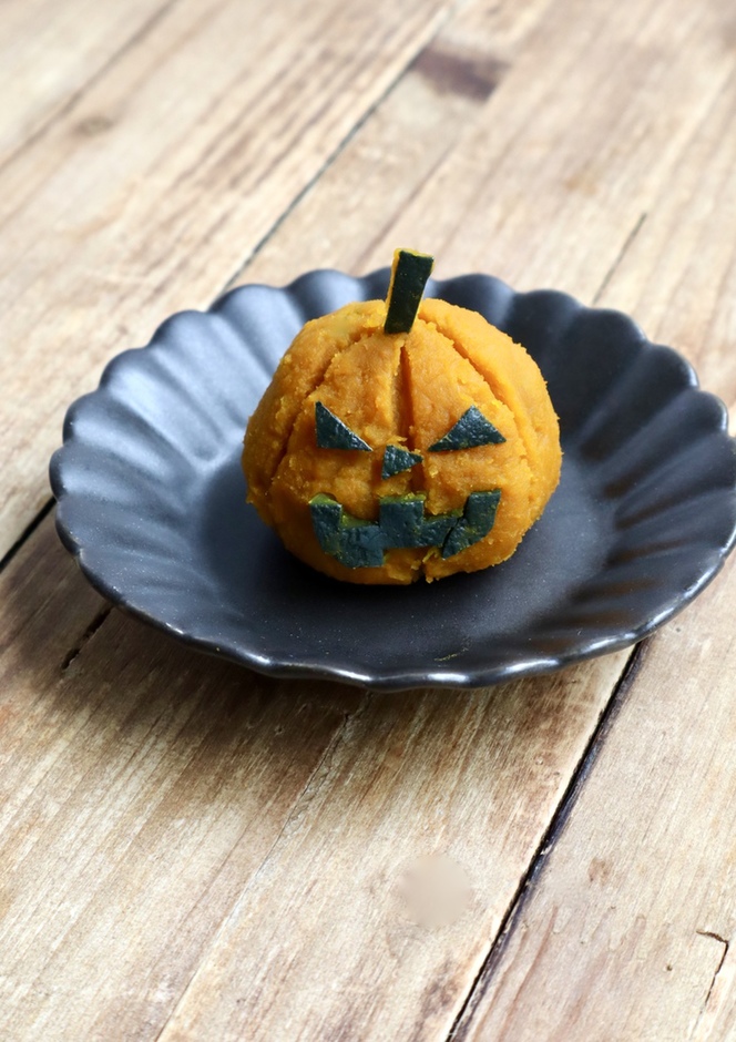 ハロウィン かぼちゃのクリチ茶巾