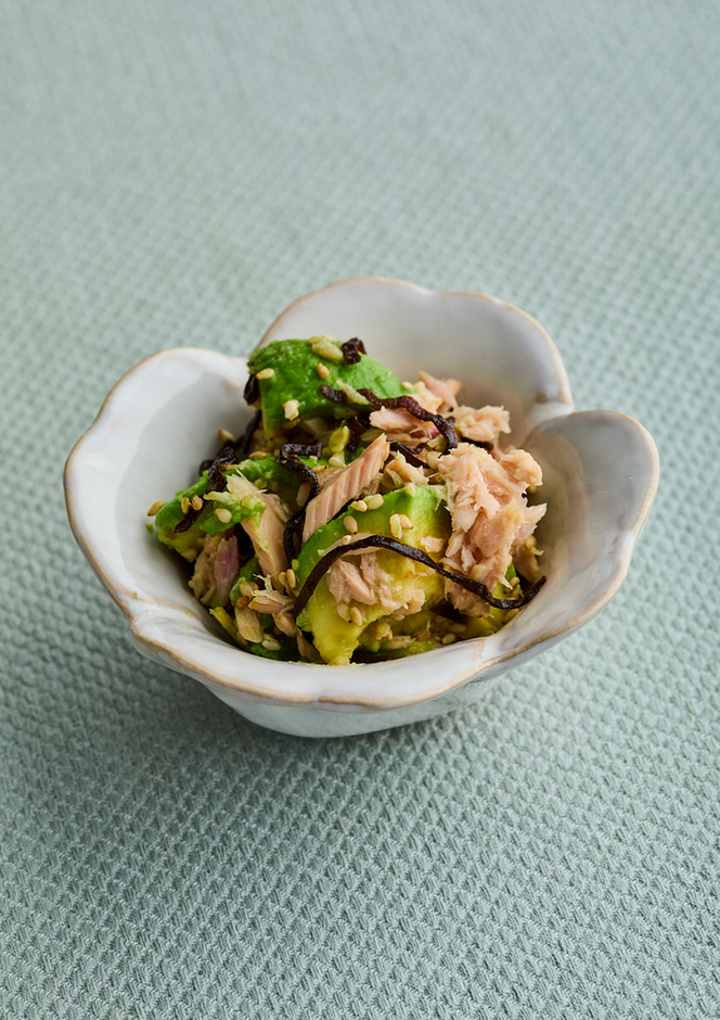 アボカドとツナの塩昆布あえ