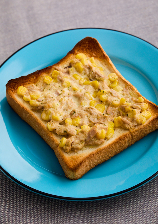 ツナコーンマヨトースト