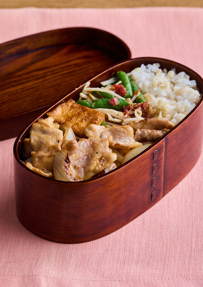 フライパン１つで 豚肉と油揚げのうま煮弁当