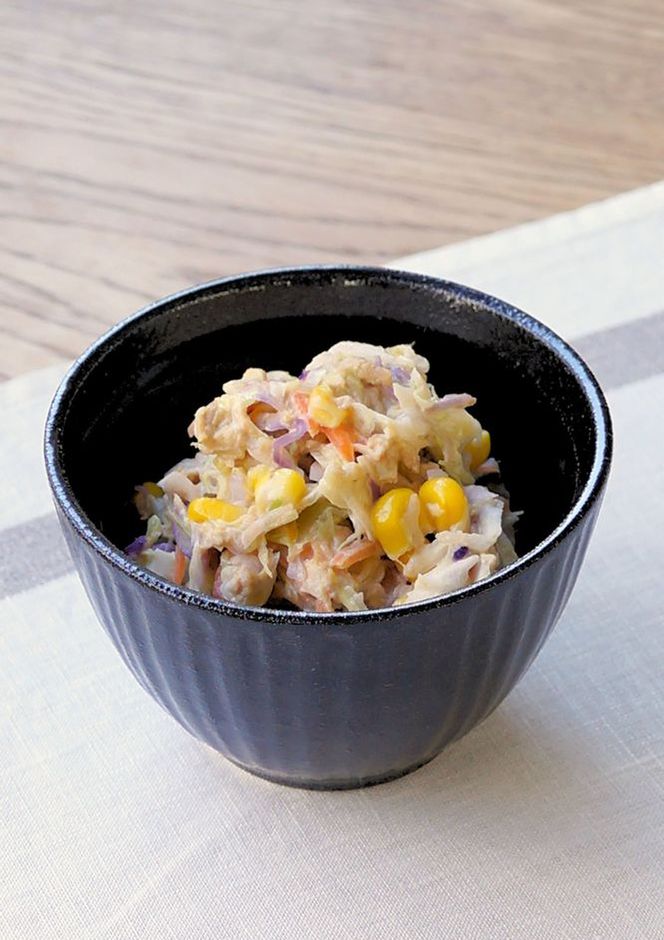 コンビニ食材で ツナマヨサラダ