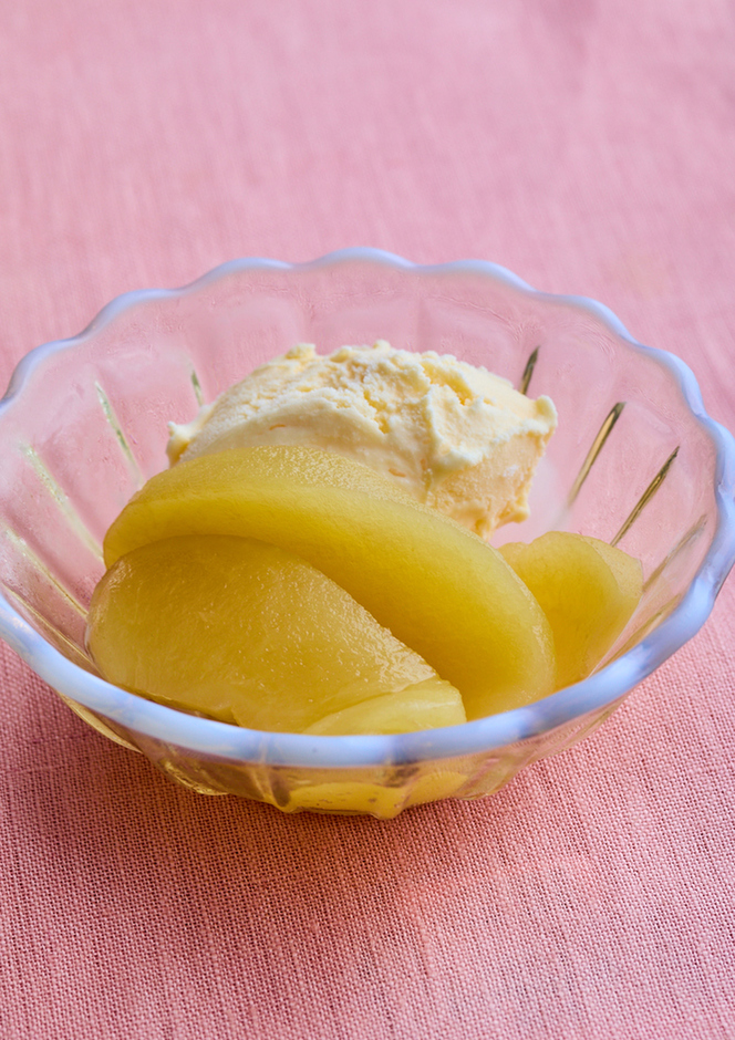 炊飯器で  やわらかりんご煮