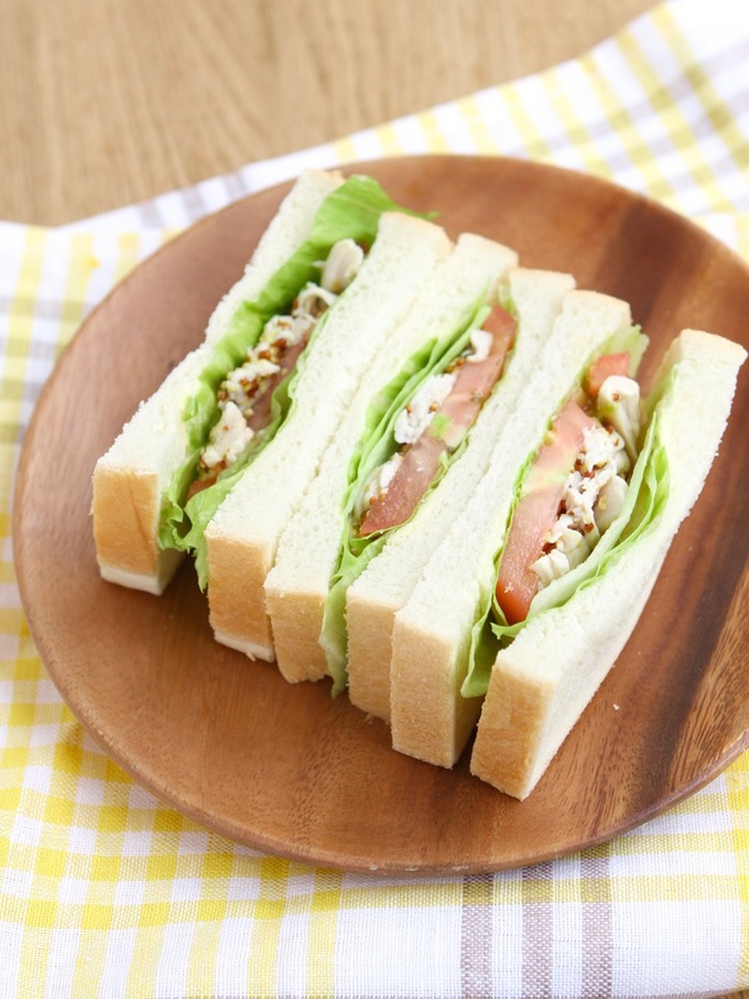 マスタードチキンサンド