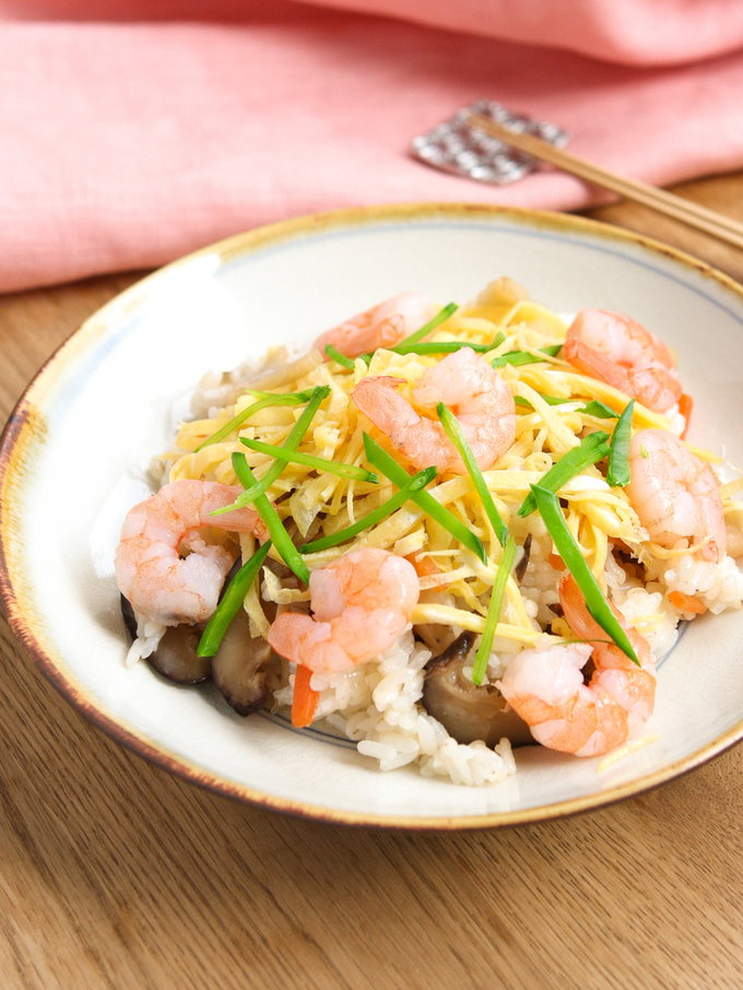 えびのせちらし寿司