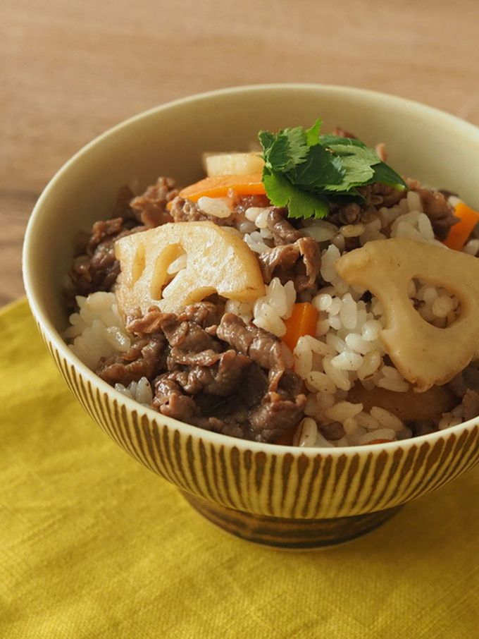 牛肉とれんこんの混ぜご飯