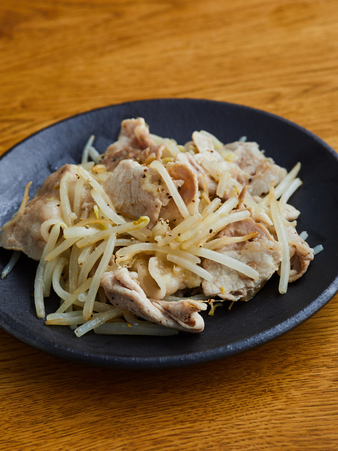 豚肉ともやしのパパッと炒め