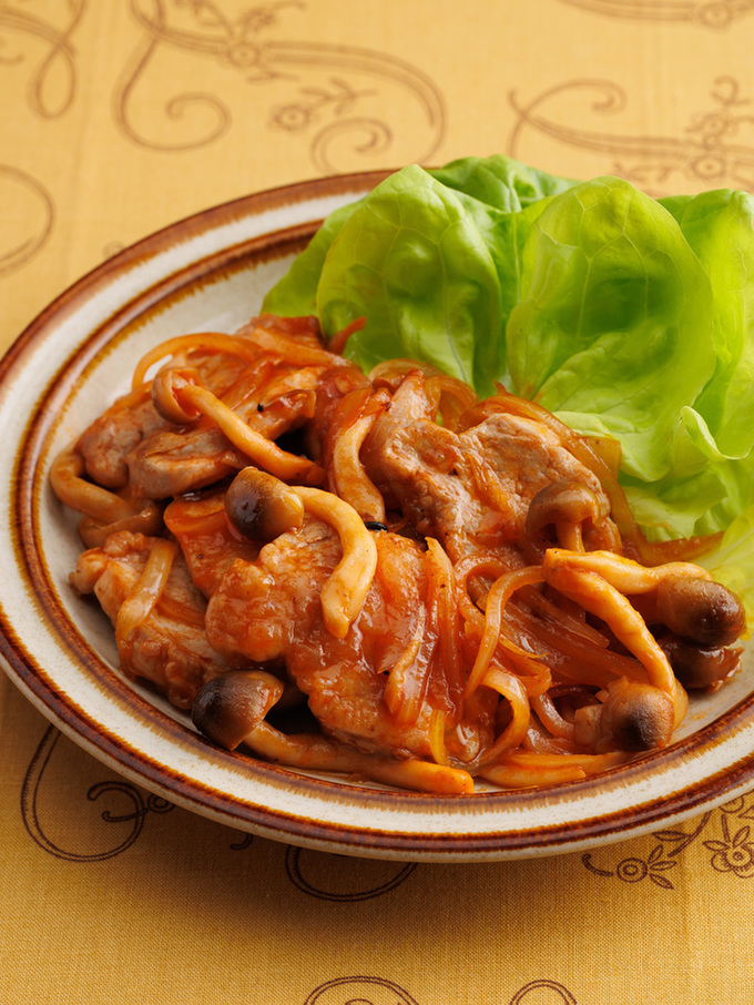 ヒレ肉で厚切りポークチャップ