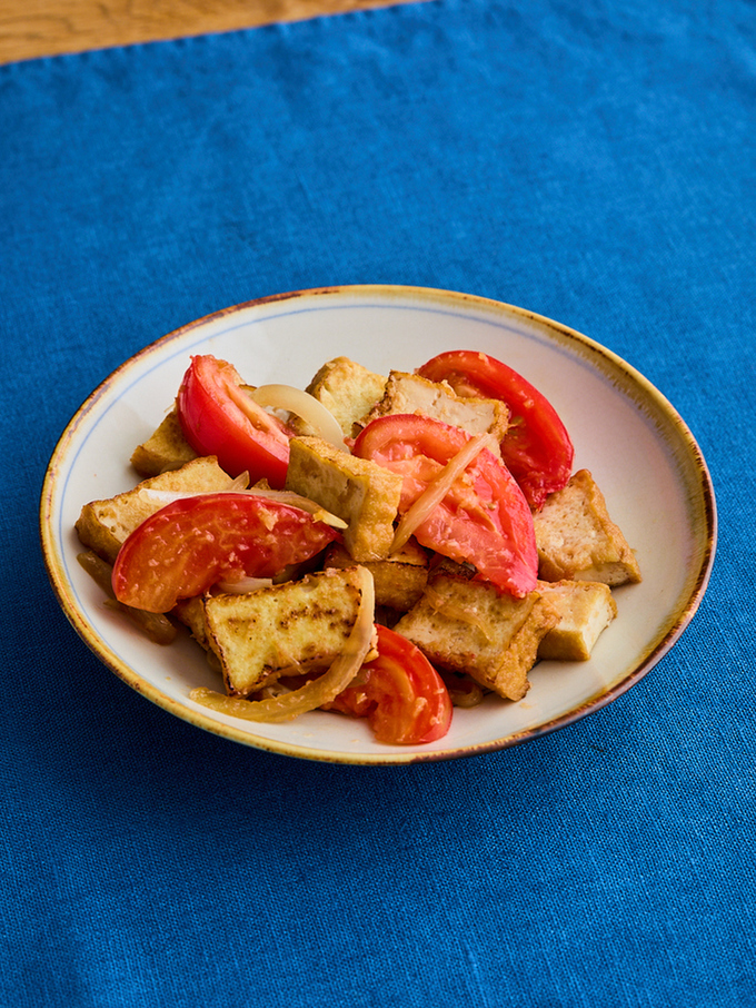 厚揚げとトマトのしょうが炒め