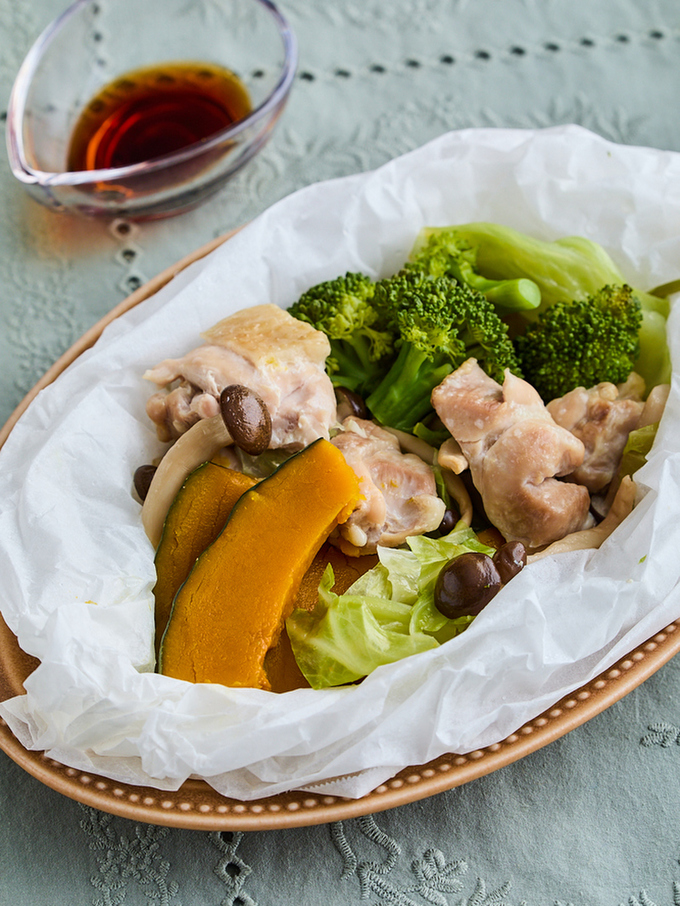鶏肉と野菜の包み蒸し