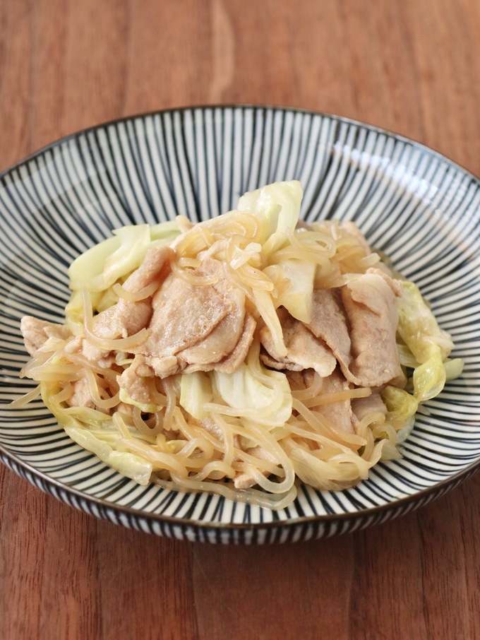 豚肉とキャベツとしらたきの炒め物