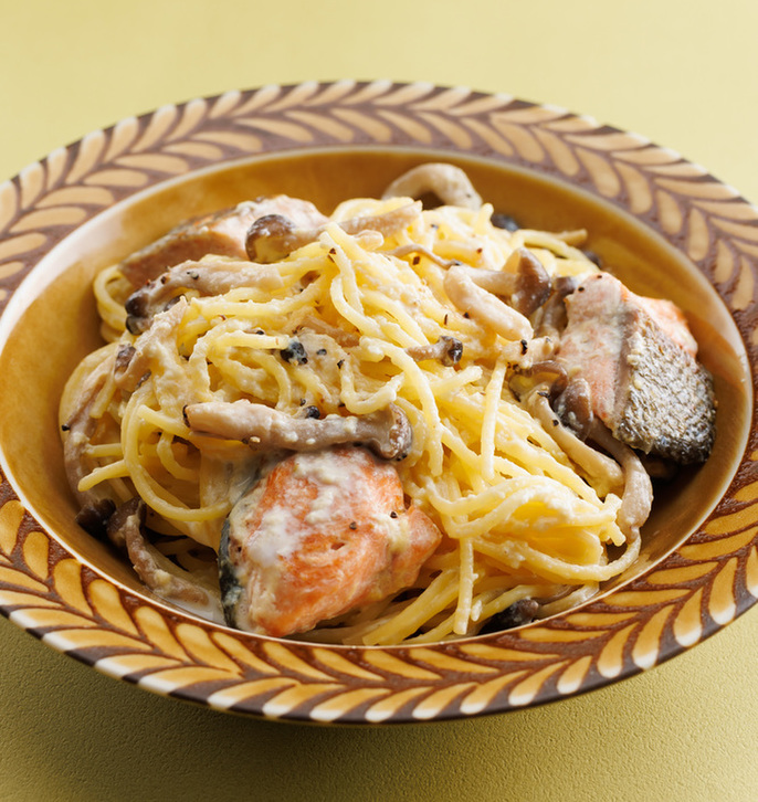 鮭ときのこの豆乳クリームパスタ