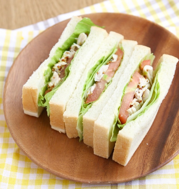 マスタードチキンサンド