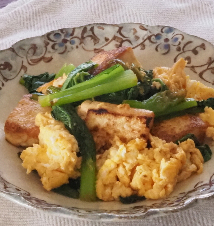 豆腐と小松菜のふわふわ卵炒め