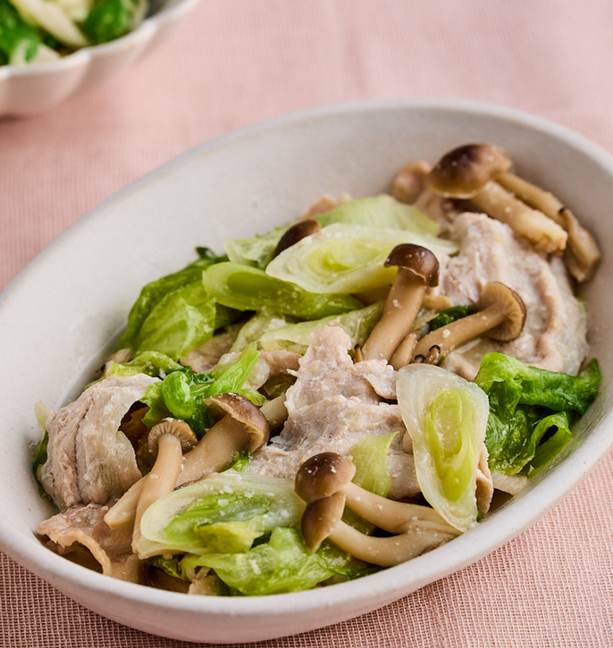 豚肉とレタスの塩麹煮