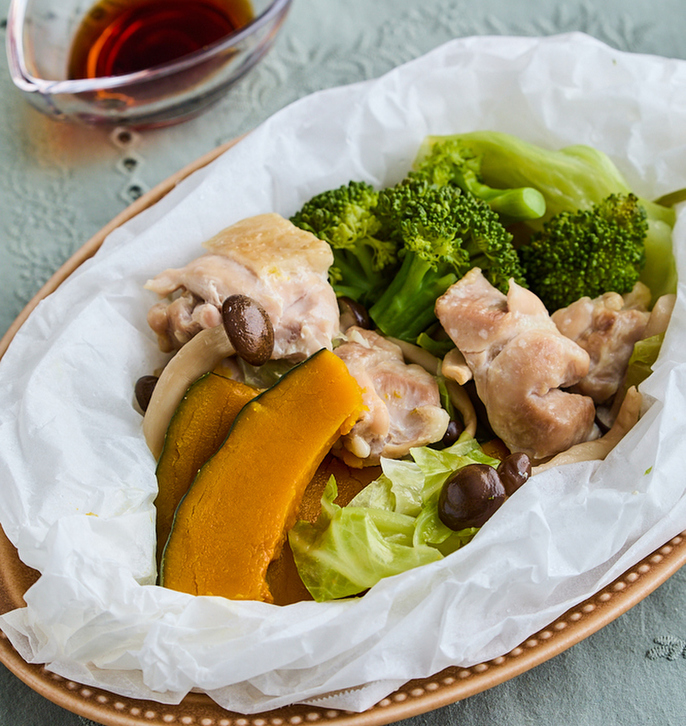 鶏肉と野菜の包み蒸し