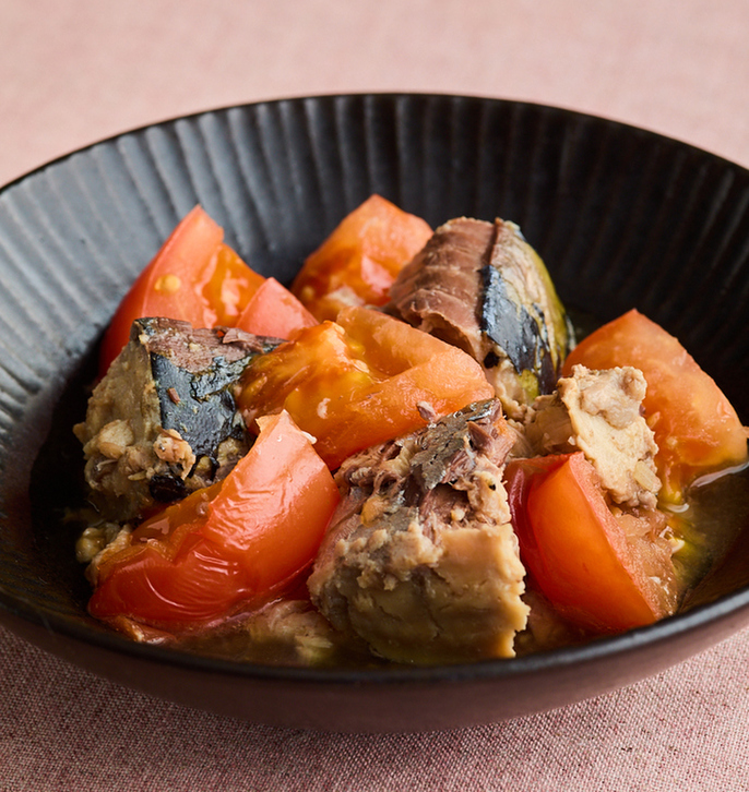 さば缶とトマトのレンジ煮