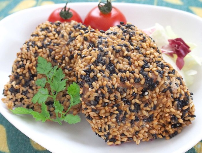 かつおのごま衣揚げ