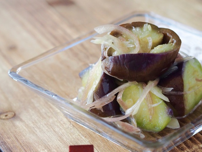 なすとみょうがの塩ごま油和え