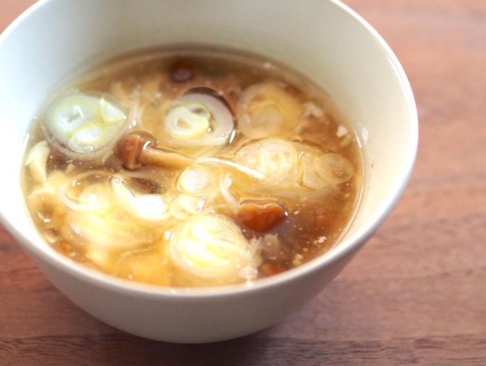 くずし豆腐となめこの中華風スープ