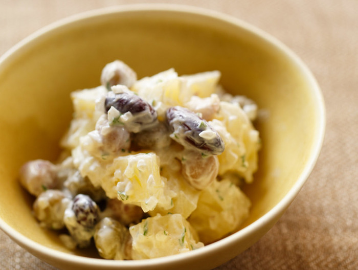 じゃがいもとミックスビーンズのサラダ