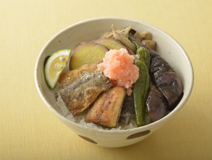 秋野菜たっぷり！さんまの竜田揚げどんぶり