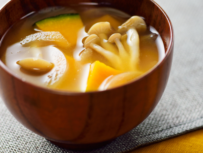 かぼちゃと玉ねぎの味噌汁