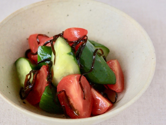 きゅうりとミニトマトの塩昆布和え