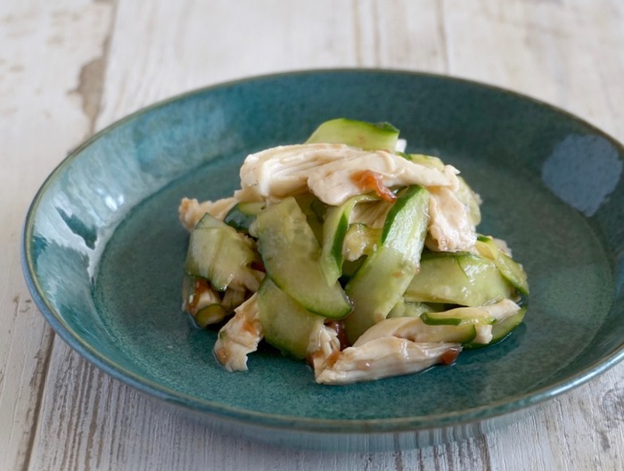 きゅうりと鶏ささ身の梅肉あえ